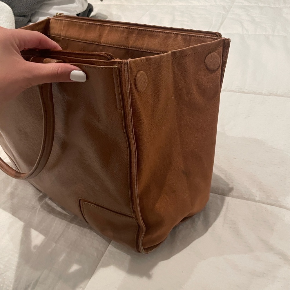 Tory Burch Tan Leather Tote - Picture 7 of 14